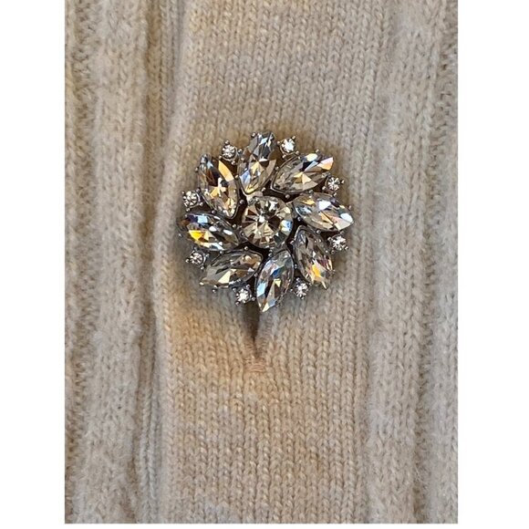 H&M BROOCH BUTTONS WORN ONCE IVORY CARDIGAN - Picture 3 of 6